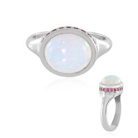 Anillo en plata con Ópalo de Welo (Adela Silber)