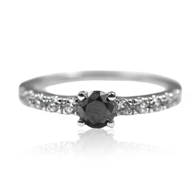 Anillo en plata con Diamante negro