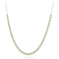 Collar en plata con Peridoto de Birmania