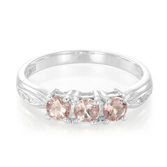 Anillo en plata con Apatita roja