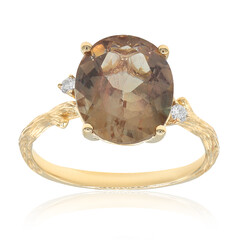 Anillo en oro con Piedra del sol de Oregón (Smithsonian)