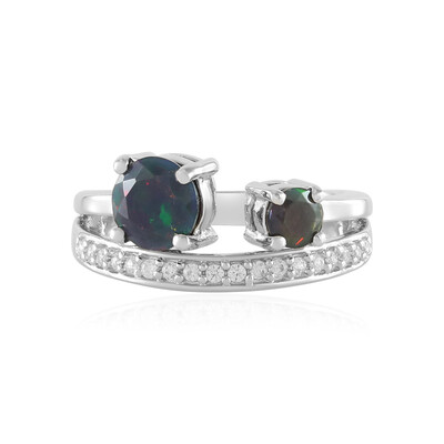 Anillo en plata con Ópalo de Mezezo (Adela Silber)