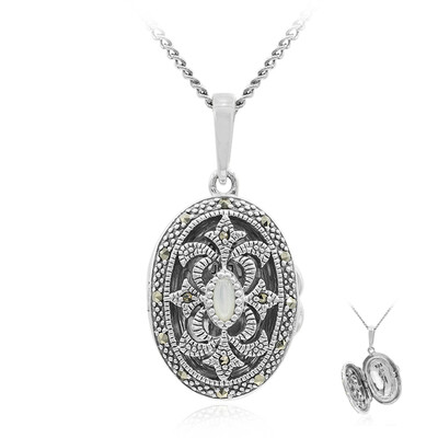 Collar en plata con Nácar