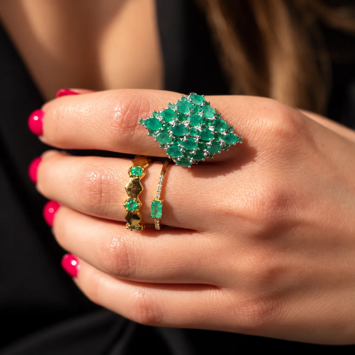 Anillo con esmeralda