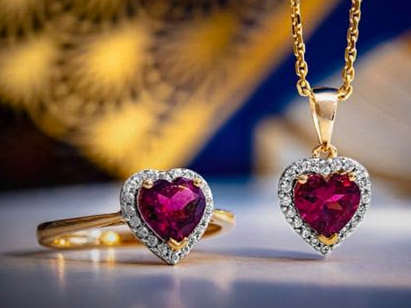 Joyas con corazones